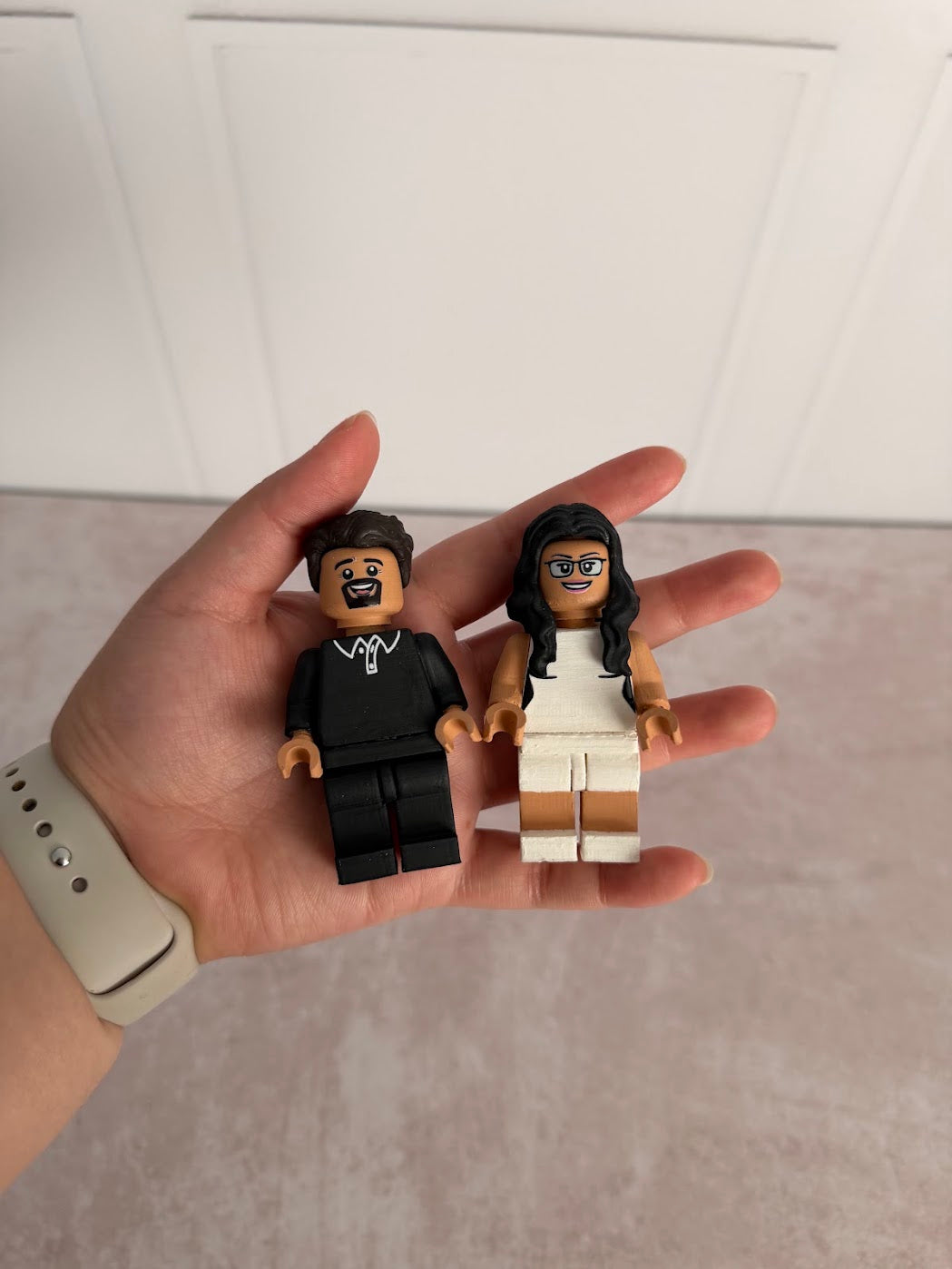 Marco de Madera Personalizado con 2 Figuras Tipo LEGO®