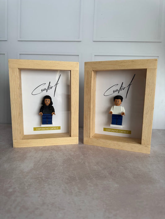 Marco de Madera Personalizado con 1 Figura Tipo LEGO®