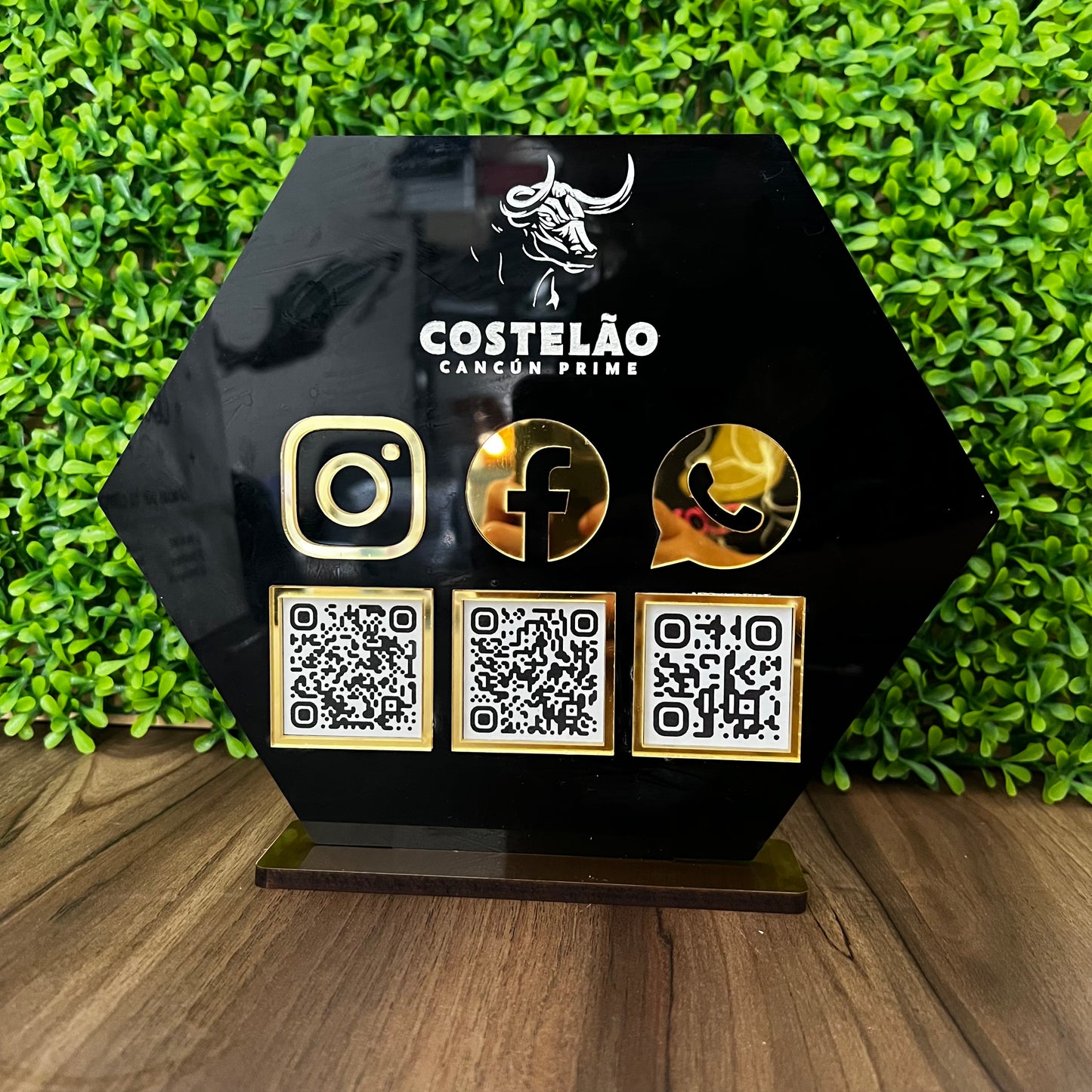 Placa de redes sociales hexagonal